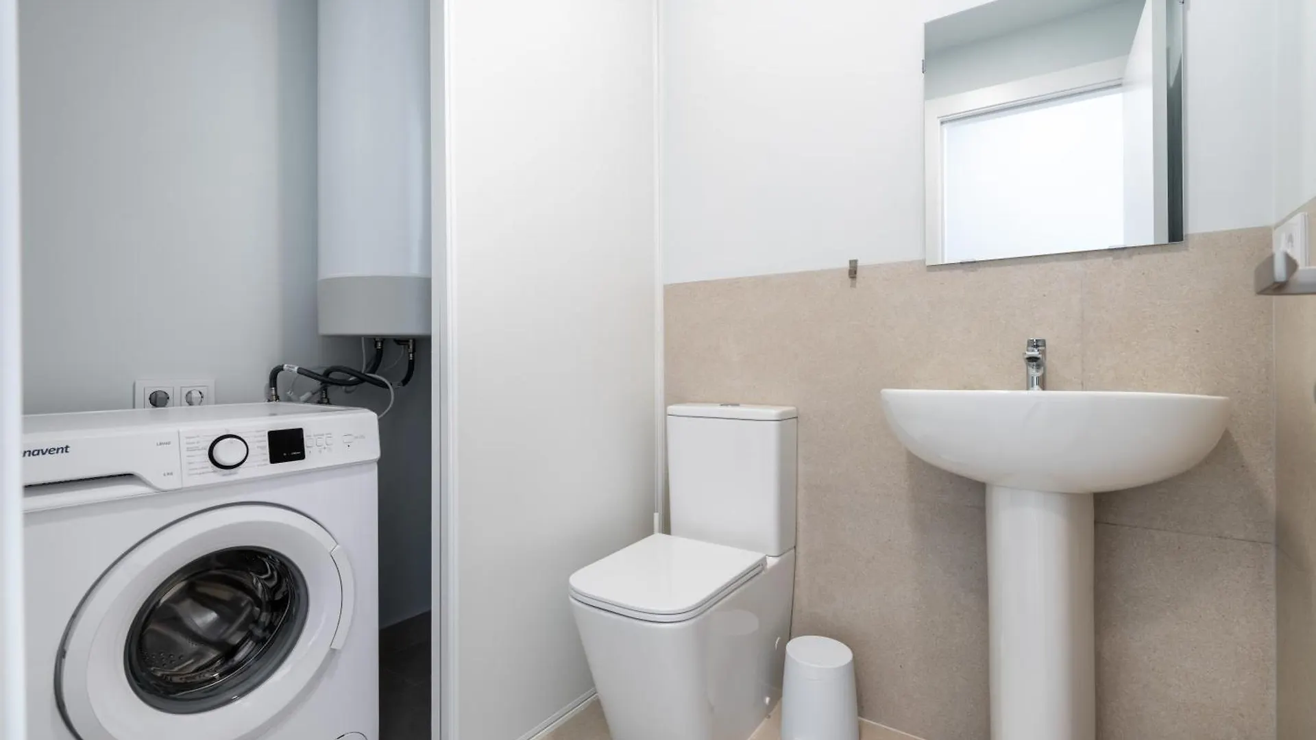 Moott Homes Suites Arco De Braulio 2B Almería